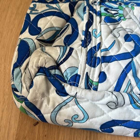 Vera Bradley Mediterranean White Purse - Picture 11 of 16